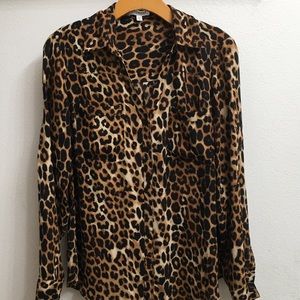 Express Portofino Button-up Shirt. 
Size: Medium.